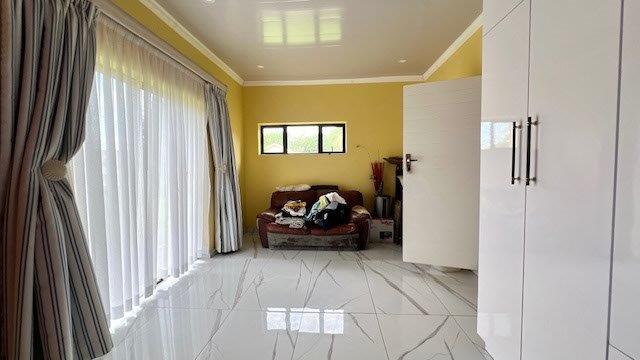 5 Bedroom Property for Sale in Margate KwaZulu-Natal