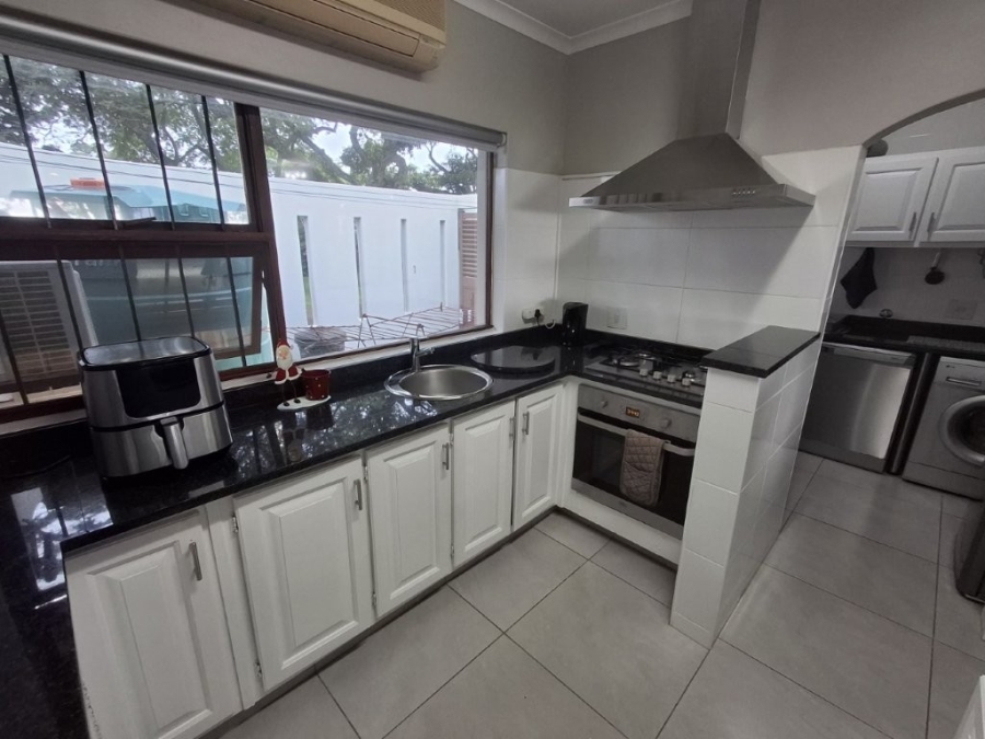 3 Bedroom Property for Sale in Uvongo KwaZulu-Natal