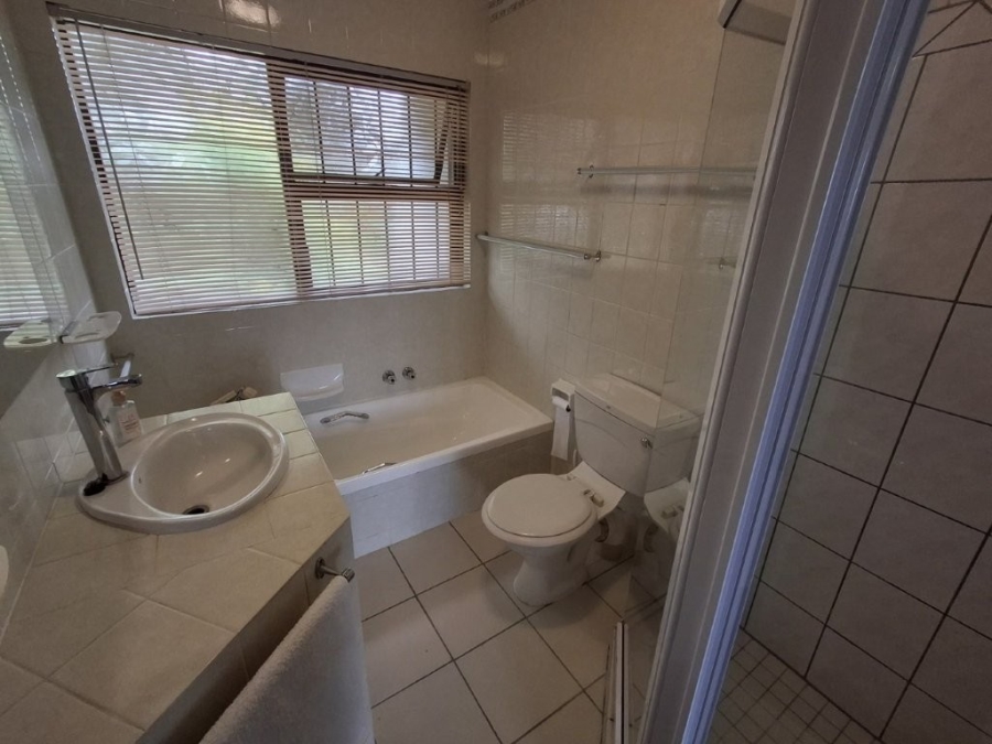 3 Bedroom Property for Sale in Uvongo KwaZulu-Natal