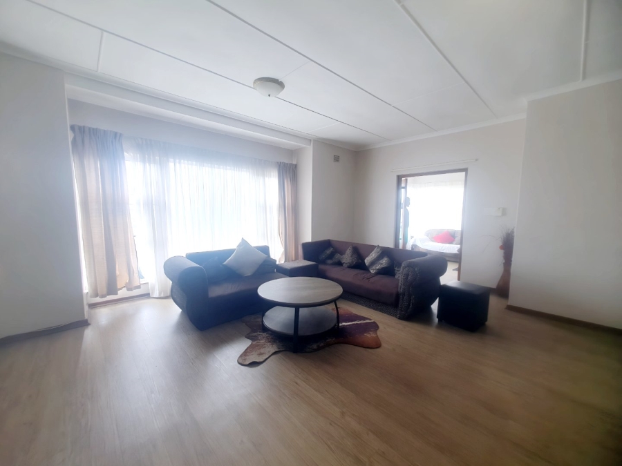 2 Bedroom Property for Sale in Umtentweni KwaZulu-Natal