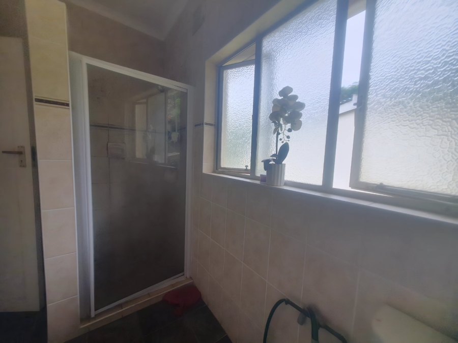 2 Bedroom Property for Sale in Umtentweni KwaZulu-Natal