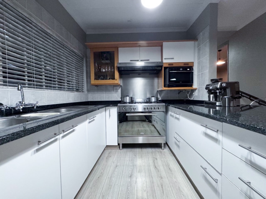 2 Bedroom Property for Sale in Aviary Hill KwaZulu-Natal