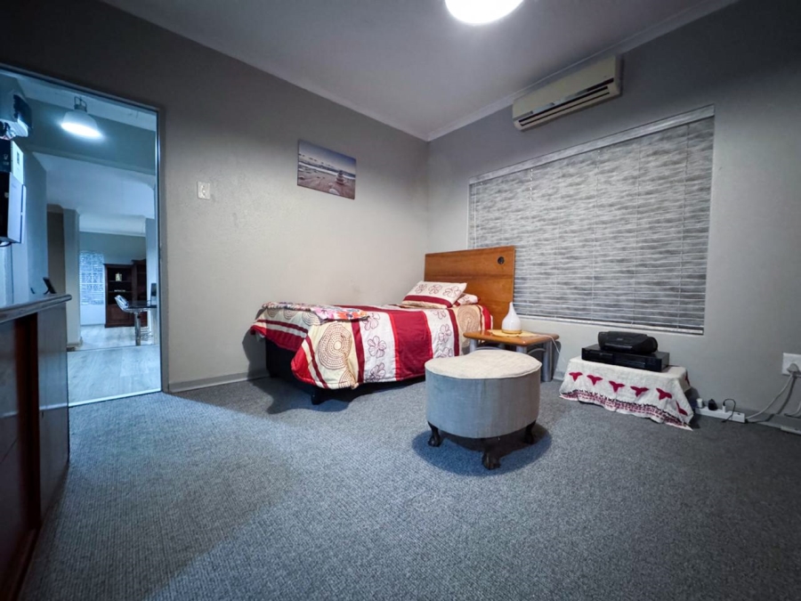 2 Bedroom Property for Sale in Aviary Hill KwaZulu-Natal