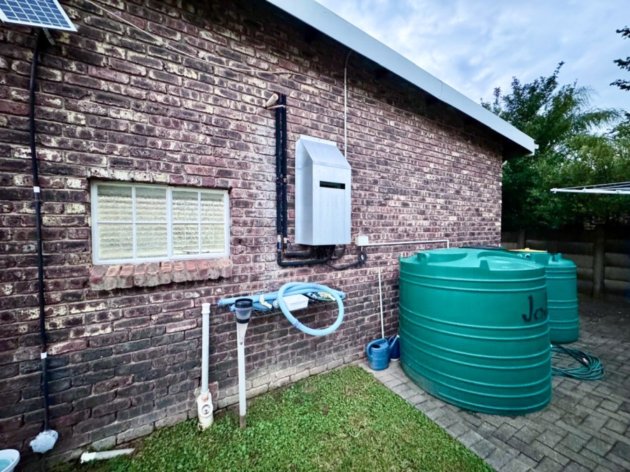2 Bedroom Property for Sale in Aviary Hill KwaZulu-Natal