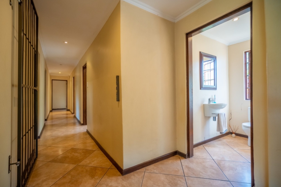 4 Bedroom Property for Sale in Monteseel KwaZulu-Natal