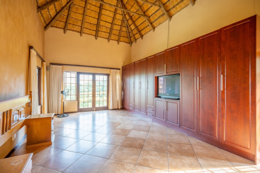 4 Bedroom Property for Sale in Monteseel KwaZulu-Natal