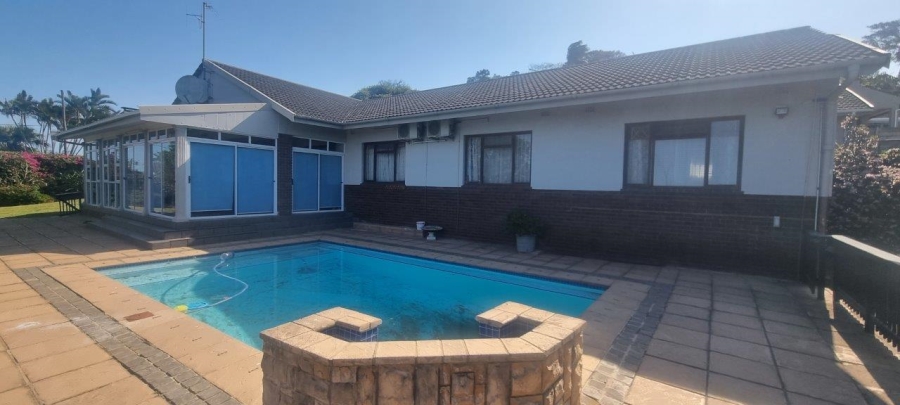 3 Bedroom Property for Sale in Umtentweni KwaZulu-Natal