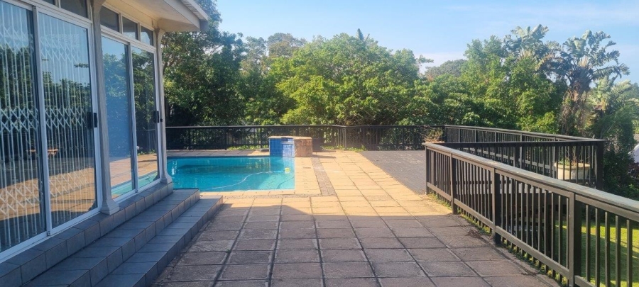 3 Bedroom Property for Sale in Umtentweni KwaZulu-Natal