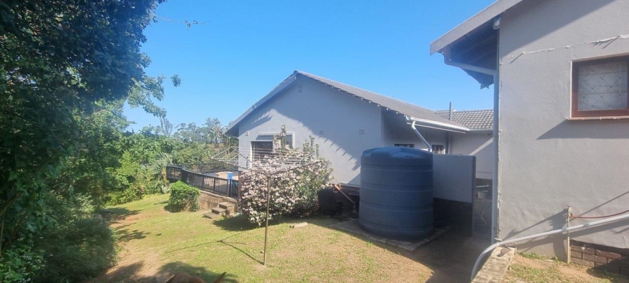 3 Bedroom Property for Sale in Umtentweni KwaZulu-Natal