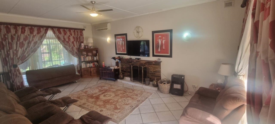 3 Bedroom Property for Sale in Umtentweni KwaZulu-Natal