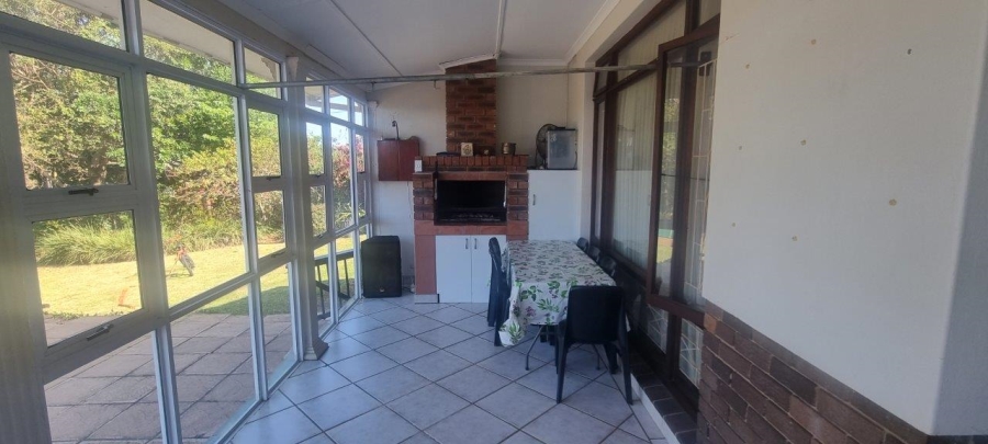 3 Bedroom Property for Sale in Umtentweni KwaZulu-Natal