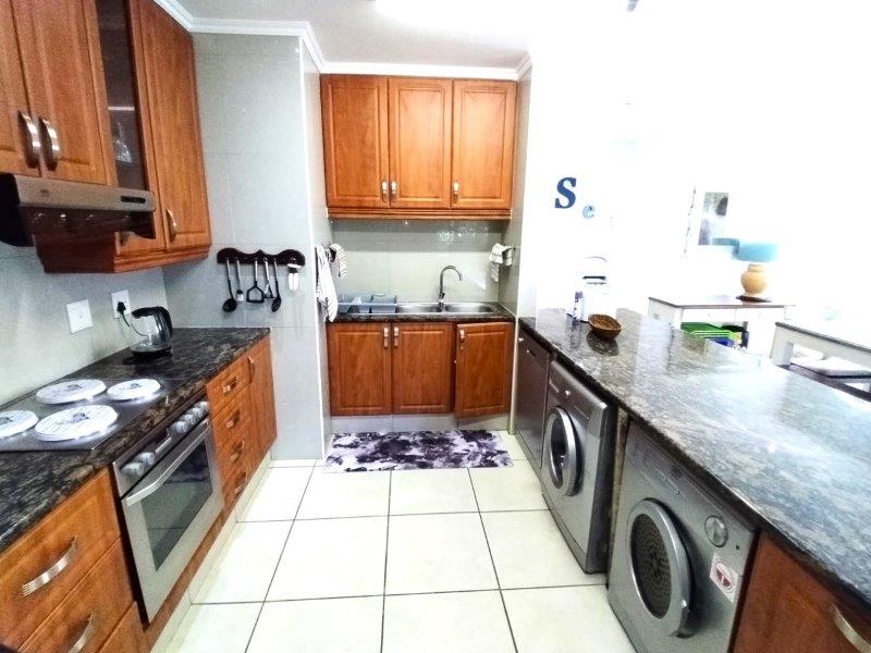 4 Bedroom Property for Sale in Margate KwaZulu-Natal