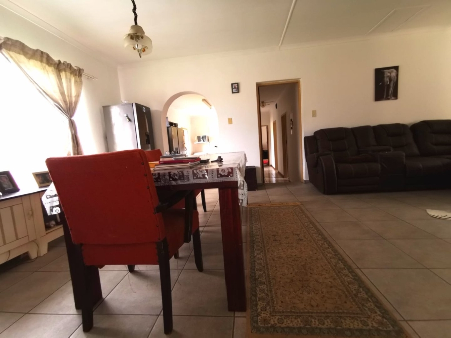 To Let 3 Bedroom Property for Rent in Aviary Hill KwaZulu-Natal