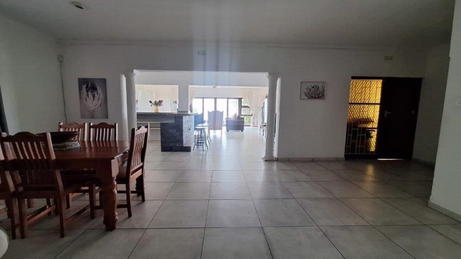 4 Bedroom Property for Sale in Hibberdene KwaZulu-Natal