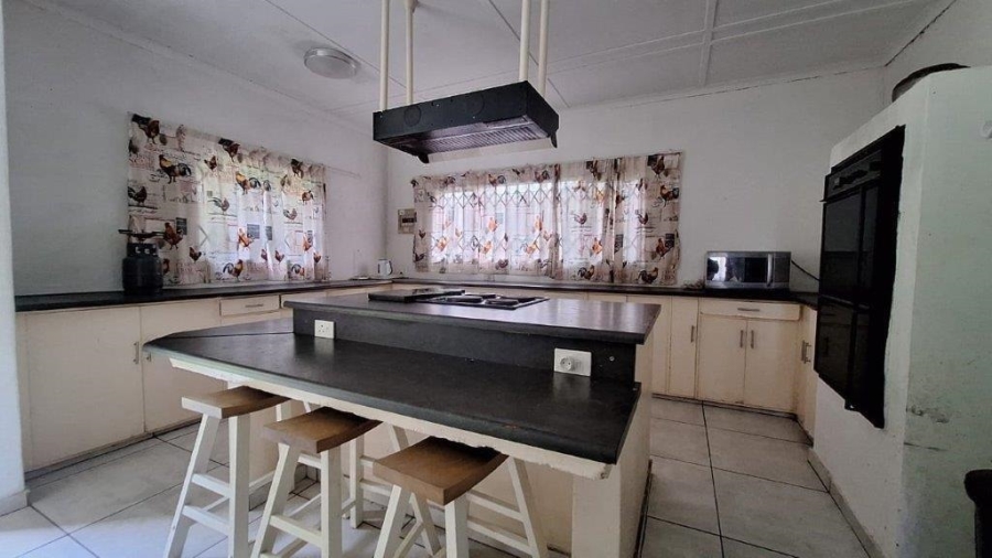 4 Bedroom Property for Sale in Hibberdene KwaZulu-Natal