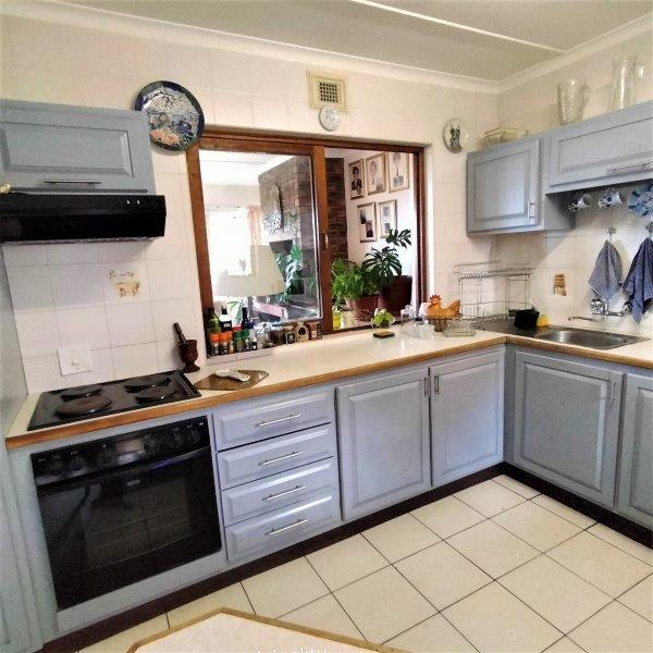 3 Bedroom Property for Sale in Uvongo KwaZulu-Natal