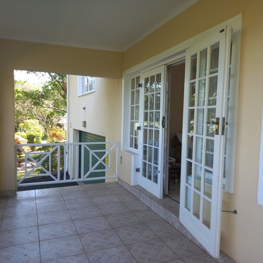 3 Bedroom Property for Sale in Umtentweni KwaZulu-Natal