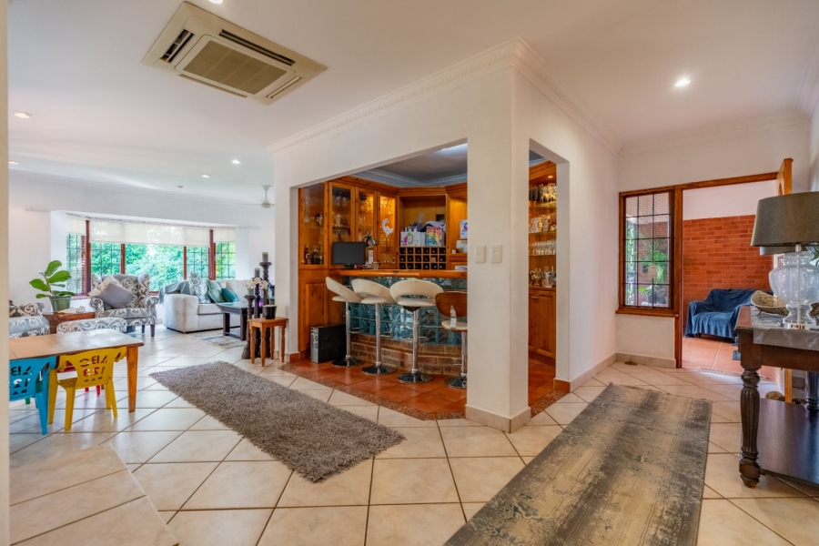 4 Bedroom Property for Sale in Kloof KwaZulu-Natal