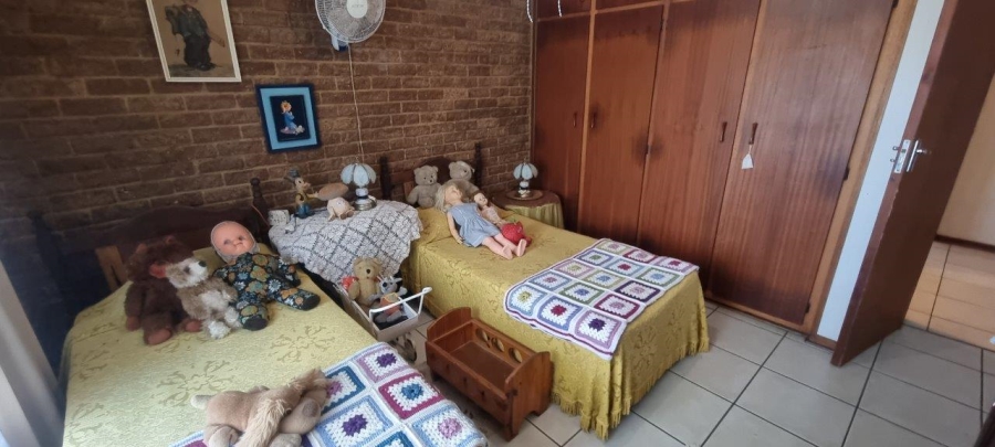 4 Bedroom Property for Sale in Umtentweni KwaZulu-Natal