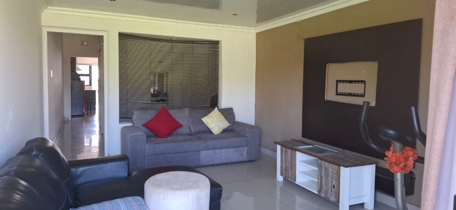 2 Bedroom Property for Sale in Sea Park KwaZulu-Natal