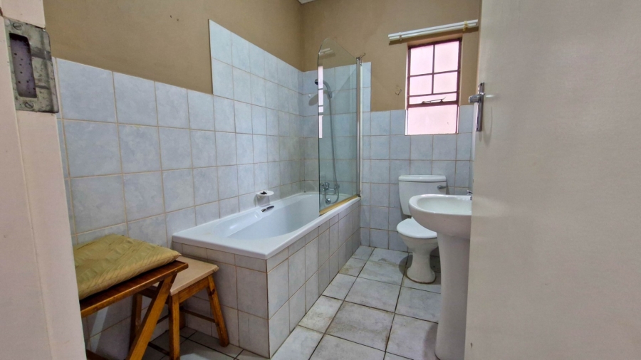 2 Bedroom Property for Sale in Pioneer Park KwaZulu-Natal