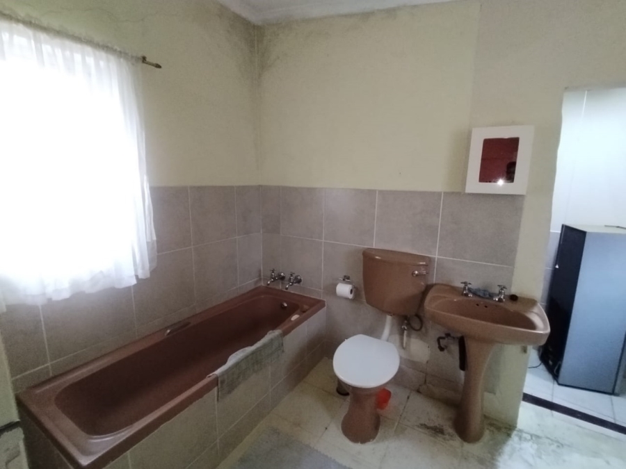 6 Bedroom Property for Sale in Ramsgate KwaZulu-Natal