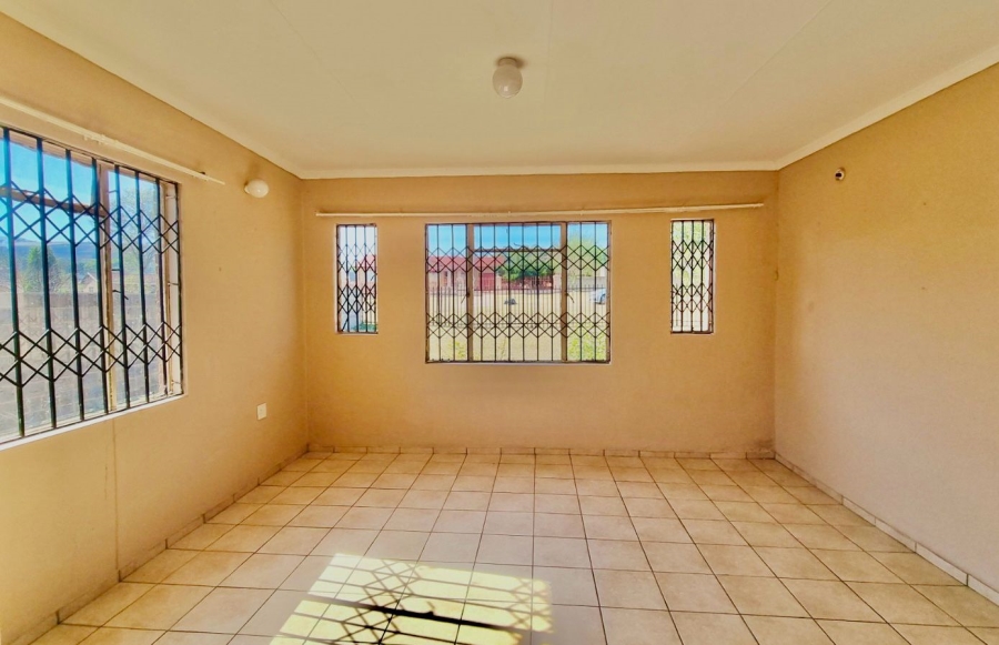 3 Bedroom Property for Sale in Aviary Hill KwaZulu-Natal