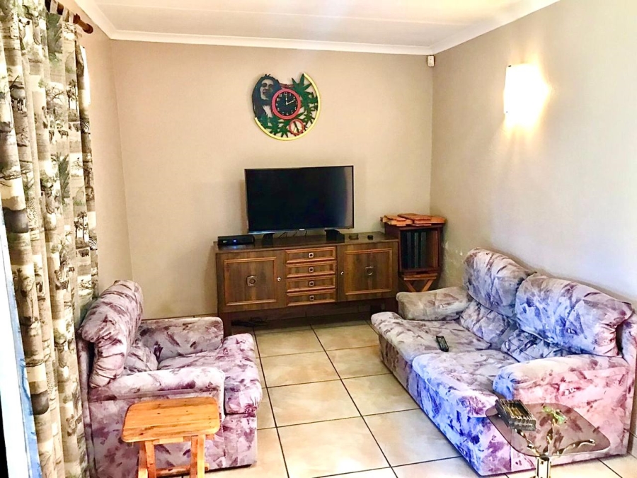 3 Bedroom Property for Sale in Pioneer Park KwaZulu-Natal