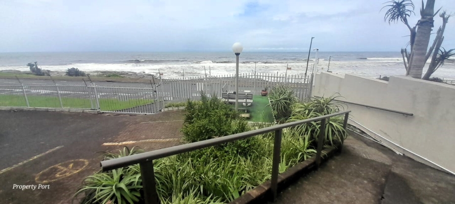 2 Bedroom Property for Sale in Uvongo Beach KwaZulu-Natal