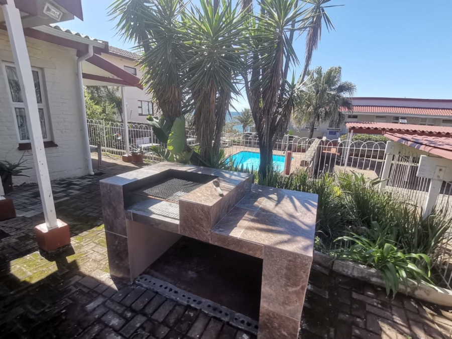 2 Bedroom Property for Sale in Uvongo KwaZulu-Natal