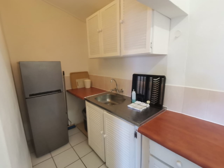 2 Bedroom Property for Sale in Uvongo KwaZulu-Natal