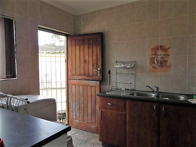  Bedroom Property for Sale in Margate KwaZulu-Natal