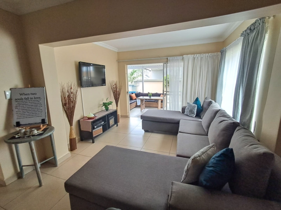 2 Bedroom Property for Sale in Manaba Beach KwaZulu-Natal