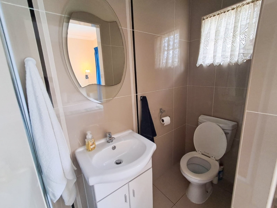 2 Bedroom Property for Sale in Manaba Beach KwaZulu-Natal