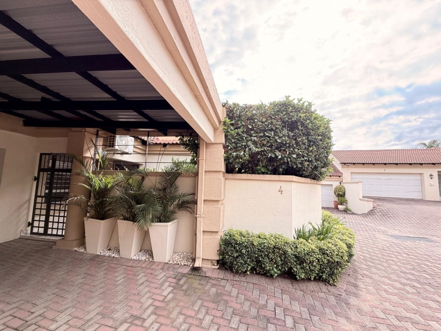 3 Bedroom Property for Sale in Aviary Hill KwaZulu-Natal