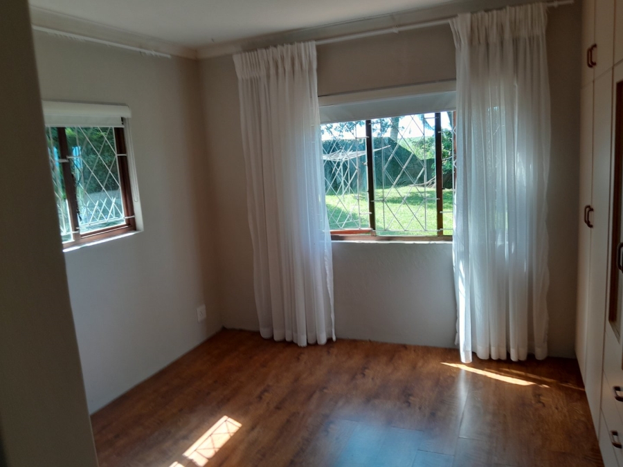 2 Bedroom Property for Sale in Lower Illovo KwaZulu-Natal