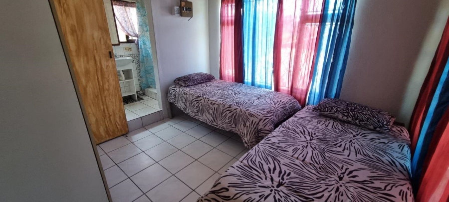 2 Bedroom Property for Sale in Sunwich Port KwaZulu-Natal