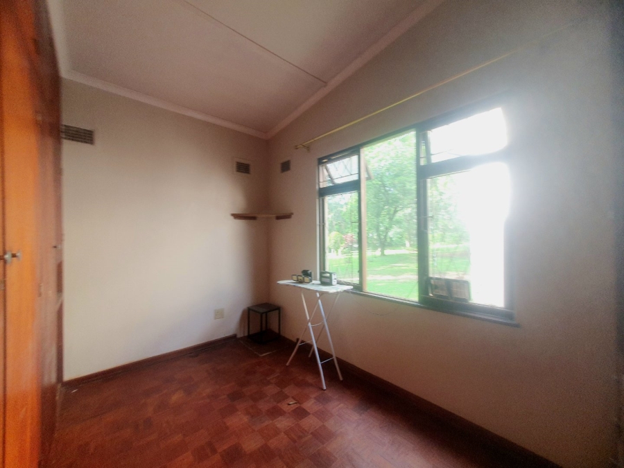 To Let 4 Bedroom Property for Rent in Anerley KwaZulu-Natal