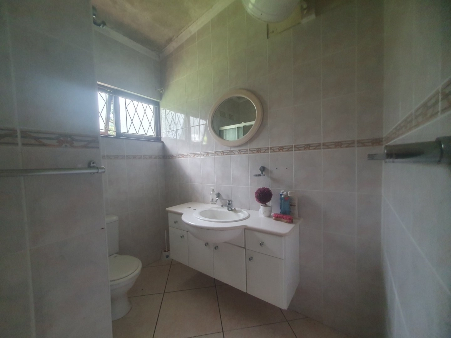 To Let 4 Bedroom Property for Rent in Anerley KwaZulu-Natal