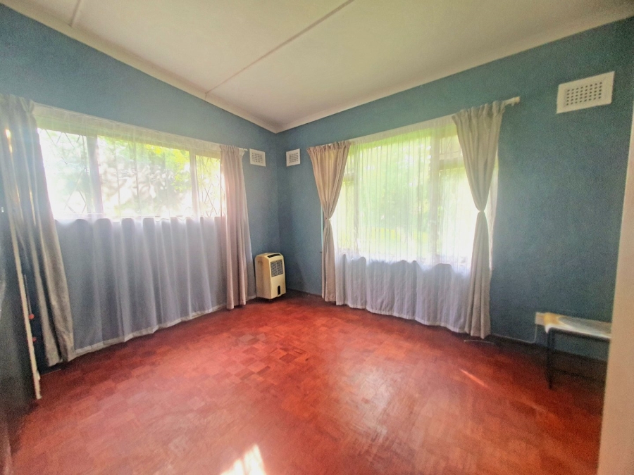 To Let 4 Bedroom Property for Rent in Anerley KwaZulu-Natal