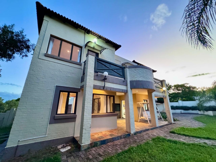 4 Bedroom Property for Sale in Schuinshoogte KwaZulu-Natal