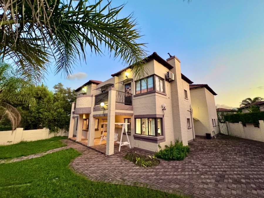 4 Bedroom Property for Sale in Schuinshoogte KwaZulu-Natal