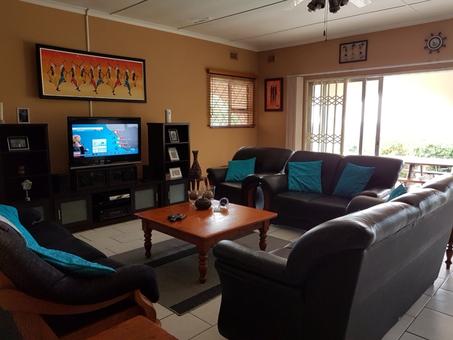 3 Bedroom Property for Sale in Southport KwaZulu-Natal