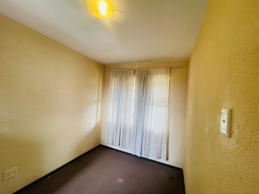 To Let 2 Bedroom Property for Rent in Montclair KwaZulu-Natal