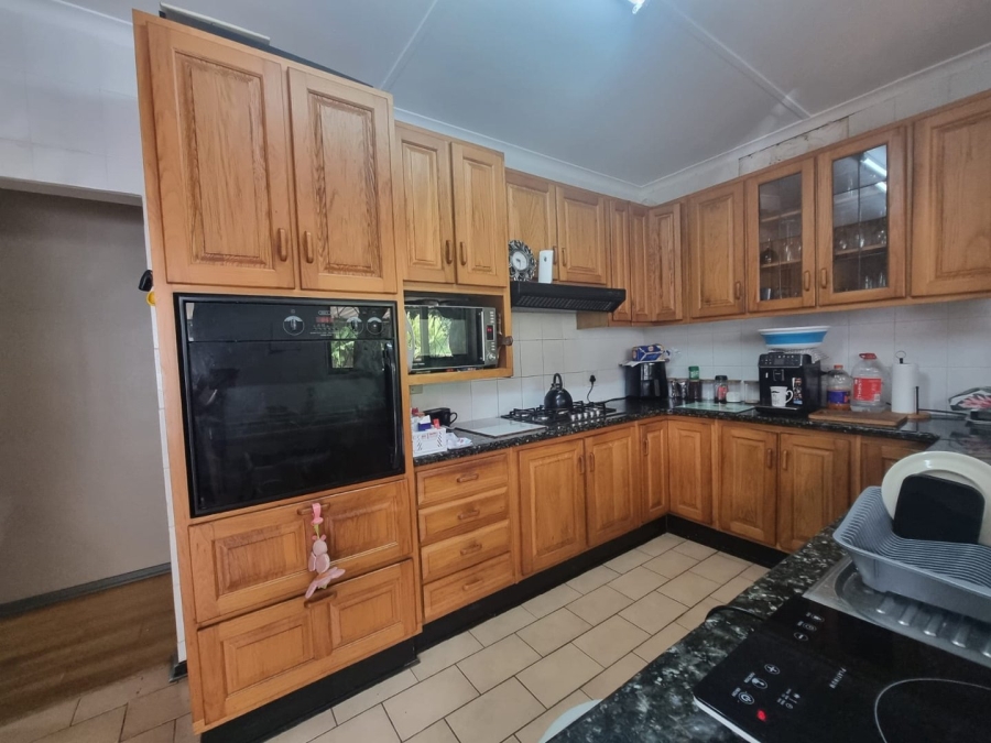 4 Bedroom Property for Sale in Sea Park KwaZulu-Natal