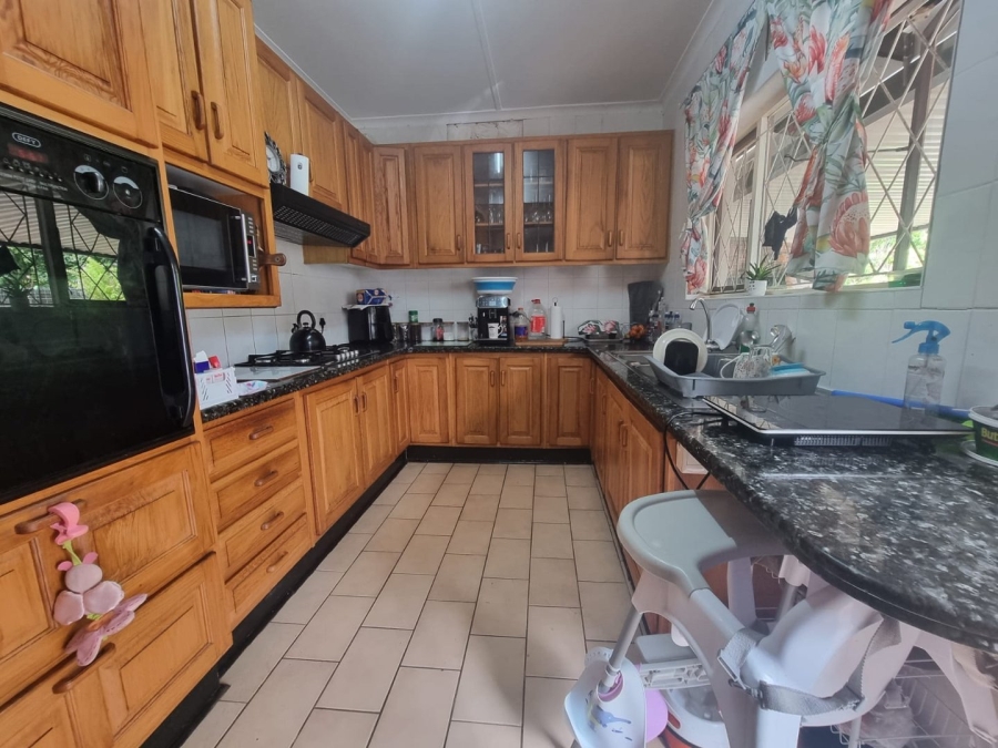 4 Bedroom Property for Sale in Sea Park KwaZulu-Natal