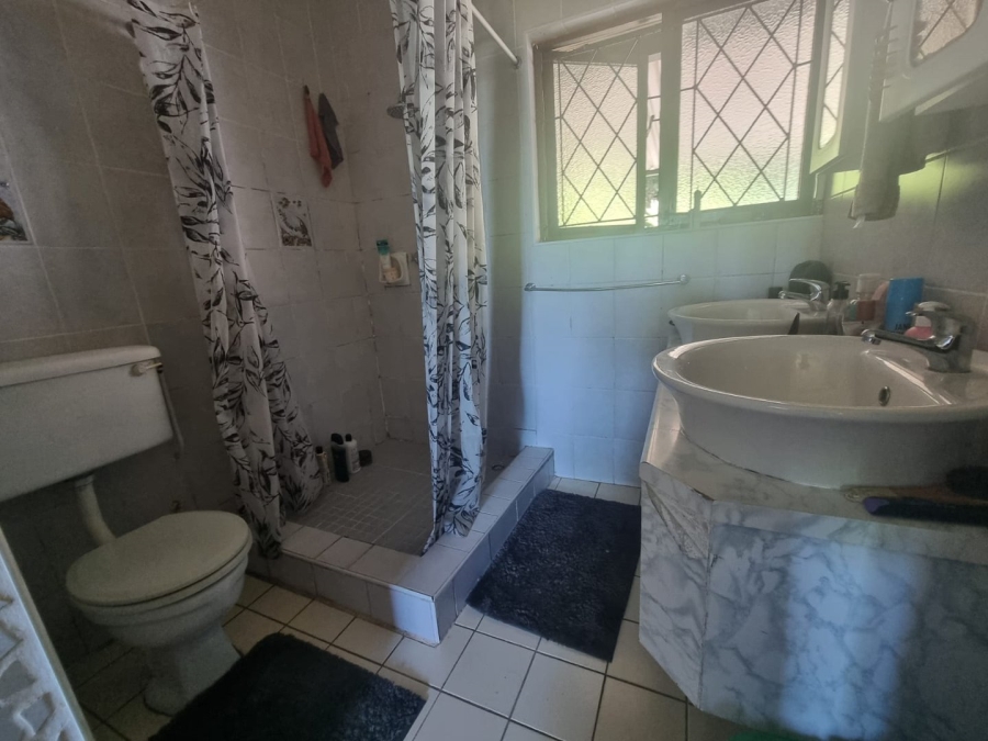 4 Bedroom Property for Sale in Sea Park KwaZulu-Natal