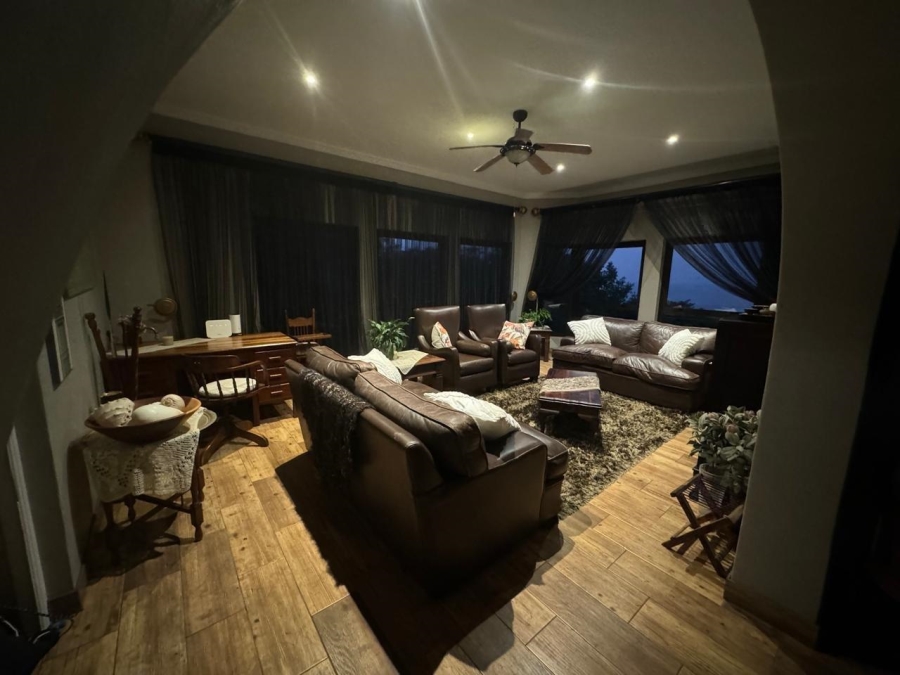 4 Bedroom Property for Sale in Woodgrange KwaZulu-Natal