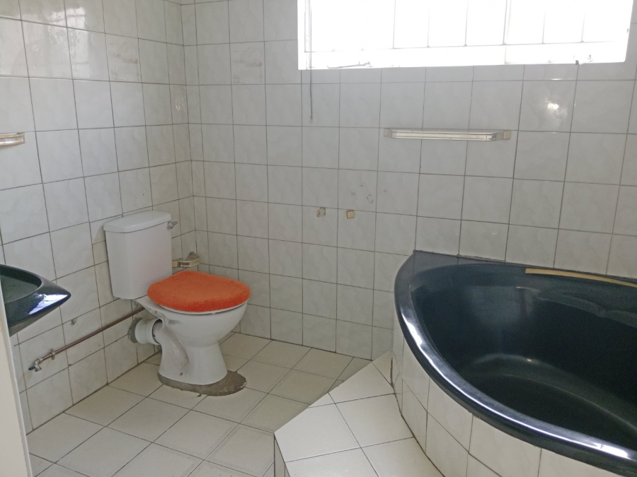 9 Bedroom Property for Sale in Allandale KwaZulu-Natal