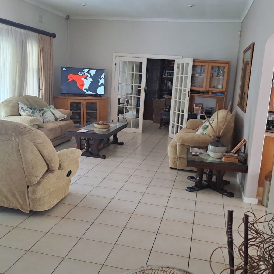 5 Bedroom Property for Sale in Scottburgh Central KwaZulu-Natal